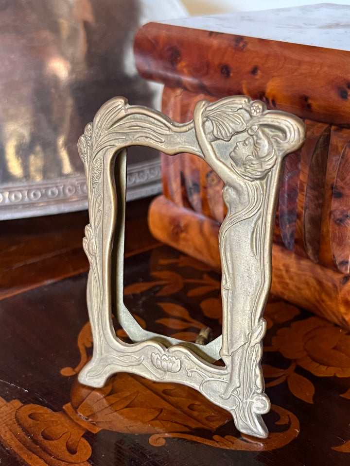Piccola cornice portafoto in ottone Art Nouveau