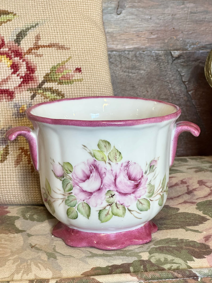 Piccolo cachepot vintage in porcellana bianca dipinta a mano con rose lilla e bordi magenta