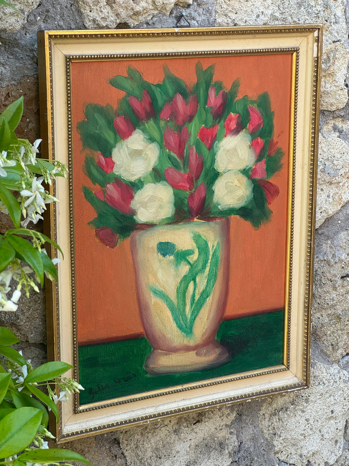 Quadro vintage a olio su tavola raffigurante un bouquet di fiori in vaso con cornice avorio e profili dorati.