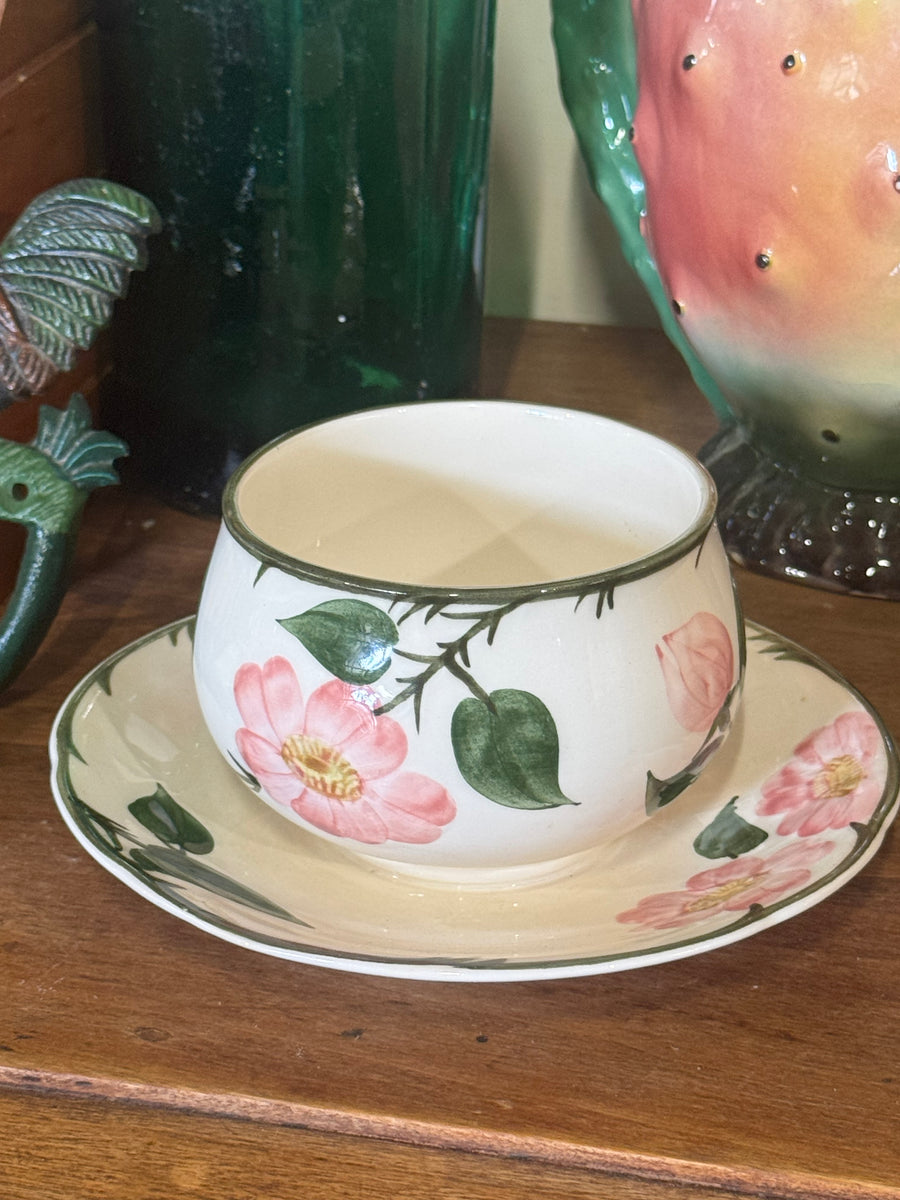 Salsiera Villeroy & Boch Wild Rose in porcellana con decorazione floreale rosa