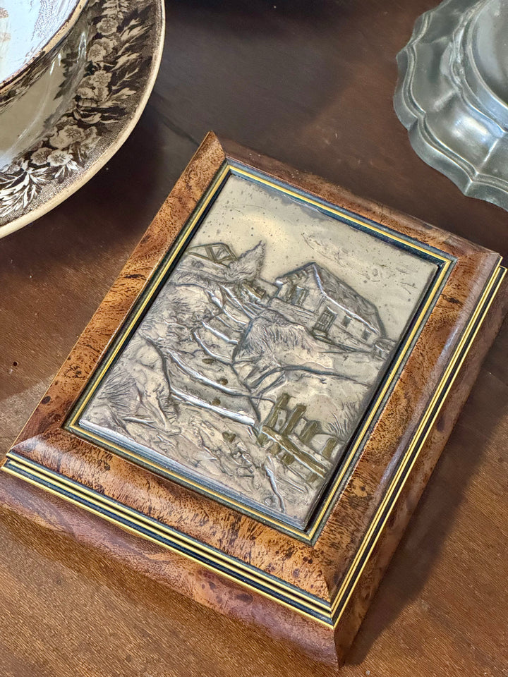 Scatola in legno radica con pannello in argento 999 per mille e foglia oro EUROESSE con paesaggio a rilievo