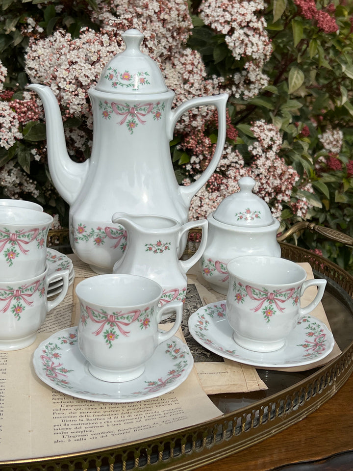 Servizio da caffè vintage Tirschereuth Bavaria con tazzine decorate a fiocchi rosa e motivi floreali
