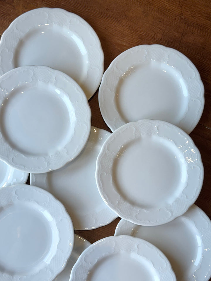 Set di 12 piattini da dolce Seltmann Weiden in porcellana bianca con bordo decorato a rilievo