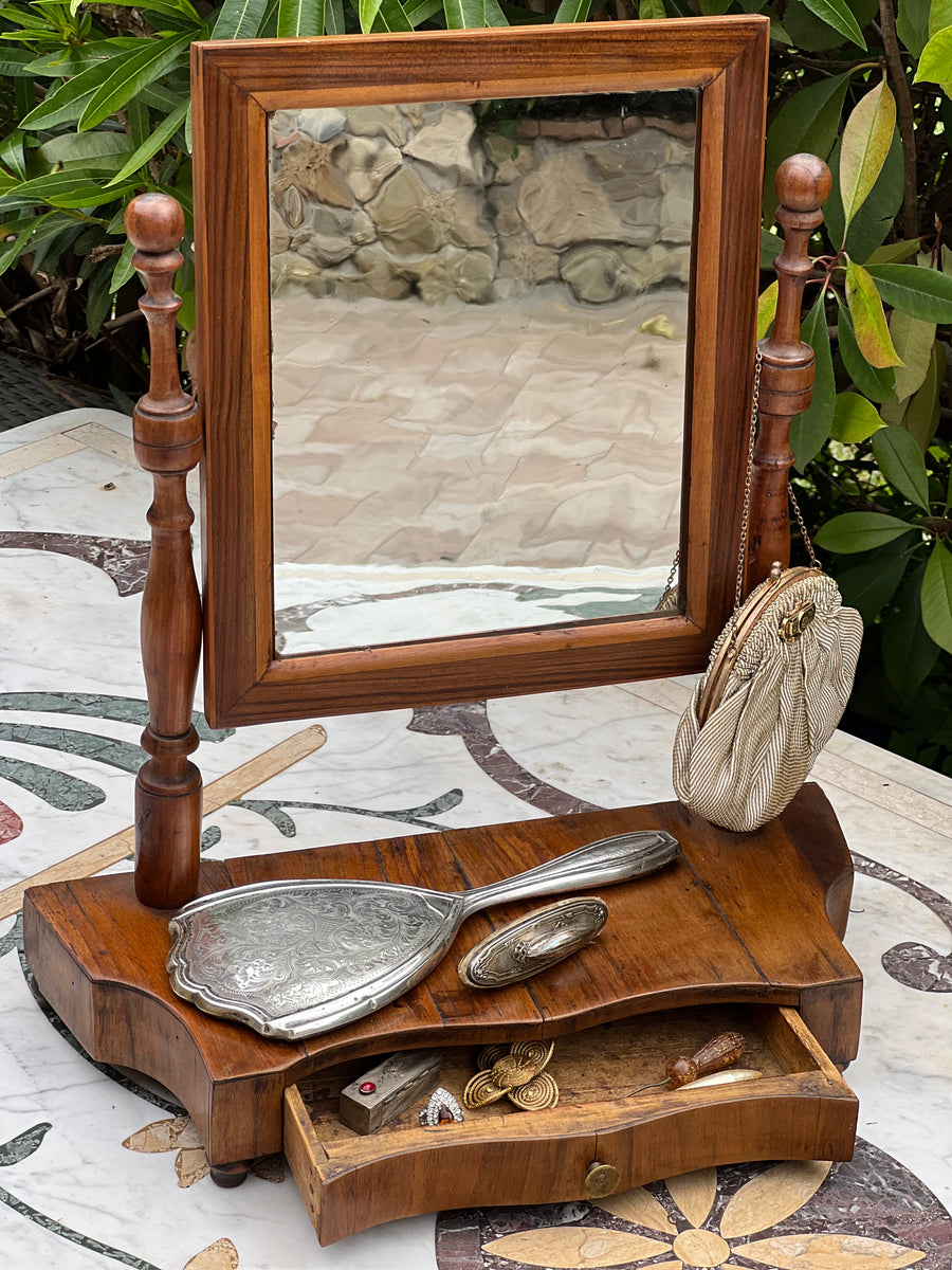 Toletta da tavolo antica in legno con specchio orientabile e cassetto