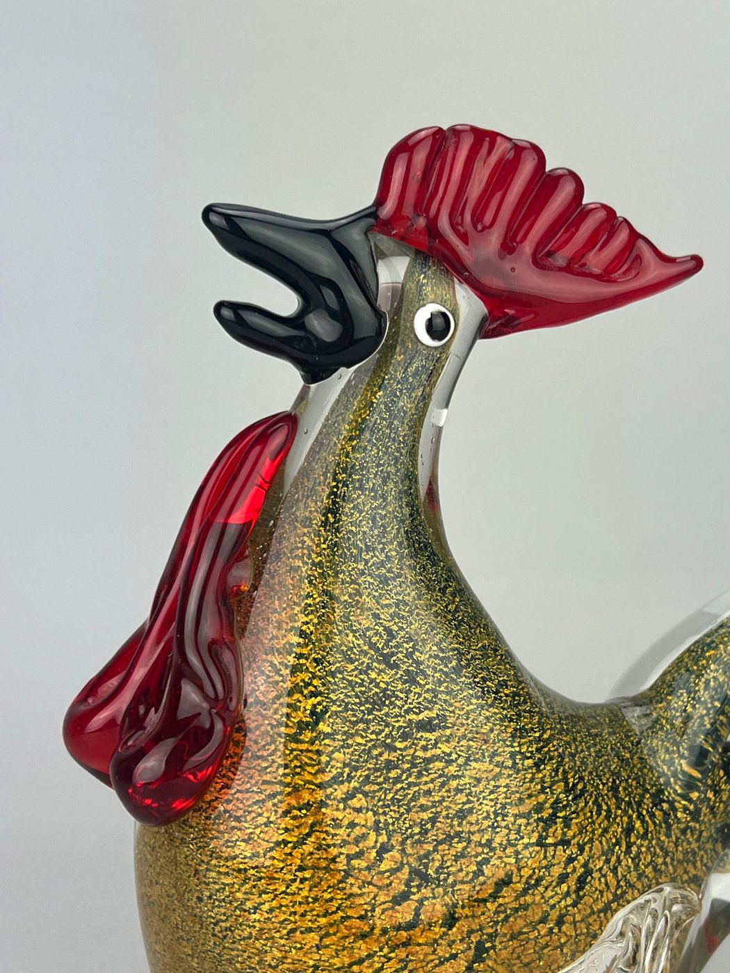 Scultura Gallo in vetro soffiato con foglia d’oro