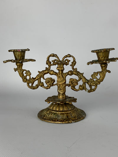 Candelabro a due braccia dorato