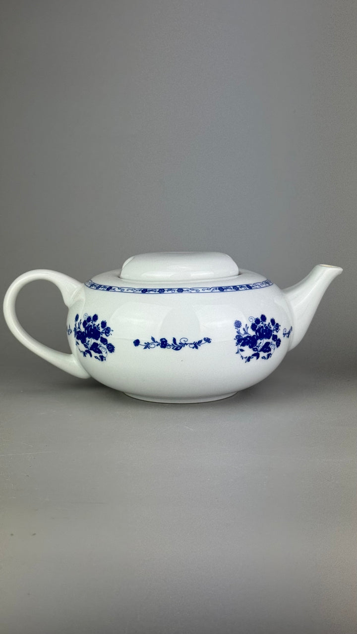 Servizio da tè vintage Cipa Italia per 10 persone in ceramica bianca e blu