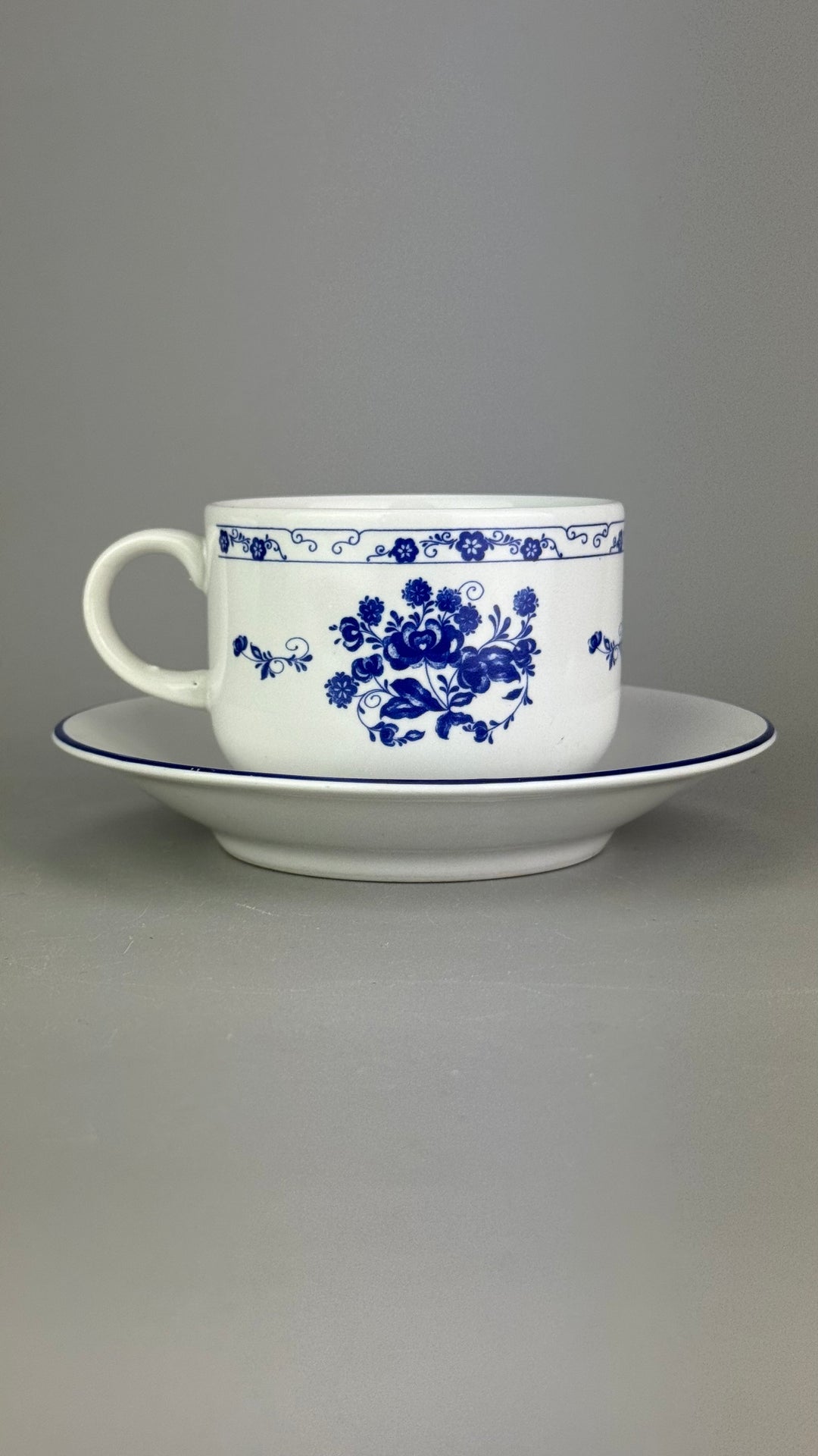 Servizio da tè vintage Cipa Italia per 10 persone in ceramica bianca e blu