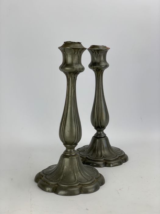 Coppia di Candelabri in peltro