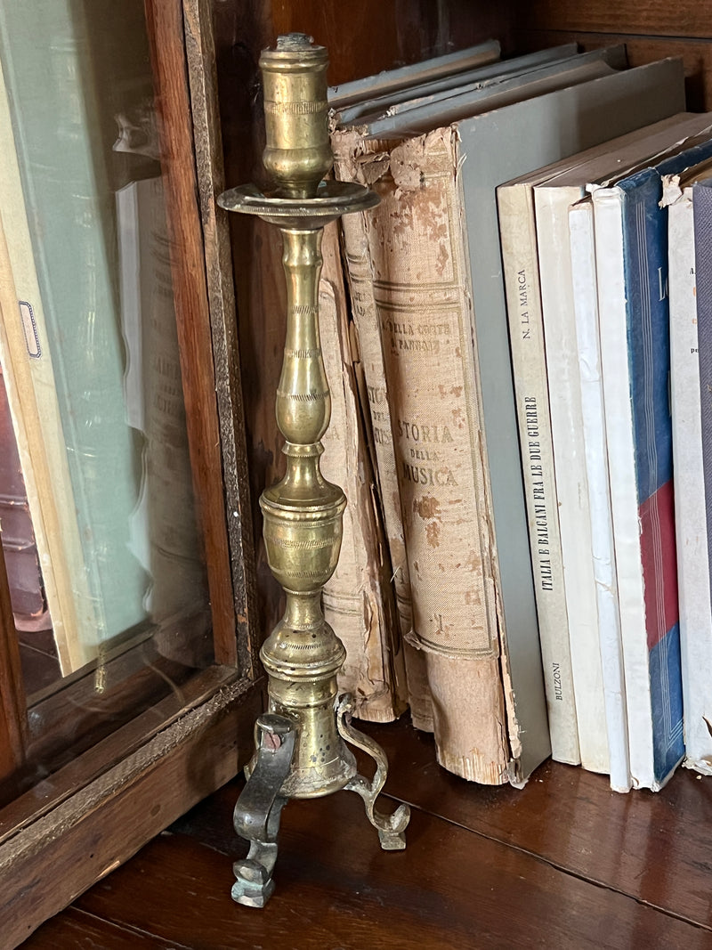 Candelabro da chiesa italiano dell&
