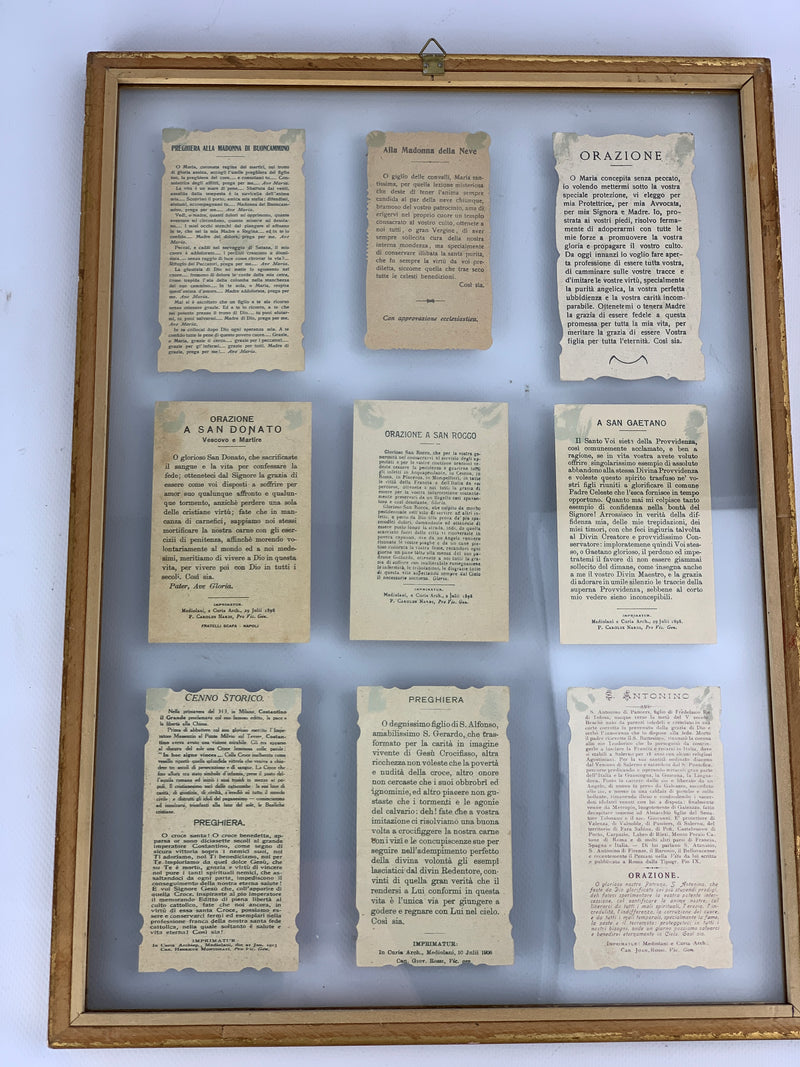 Collezione di santini incorniciata