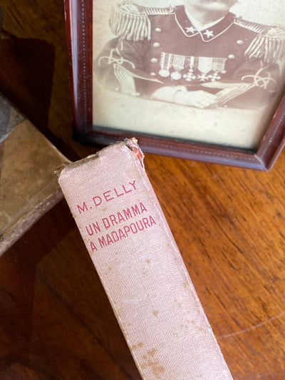 Libro Un dramma a Madapoura, Delly 1952