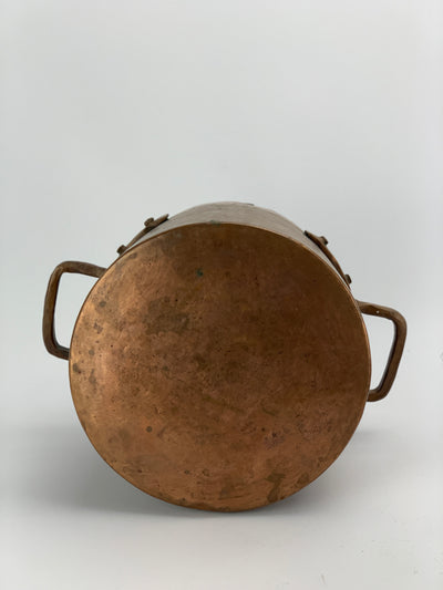 Pentola con coperchio in rame vintage