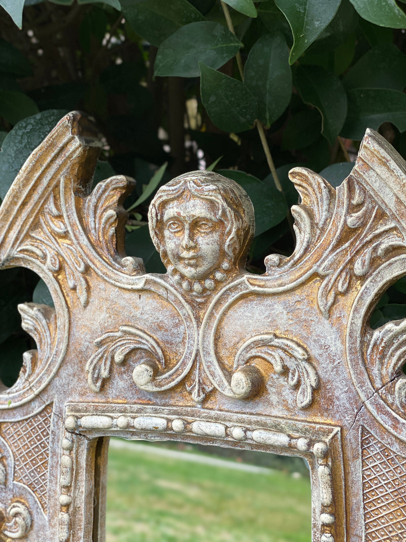 Specchio in legno con angelo e diavolo