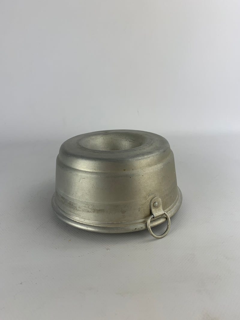 Stampo da budino in alluminio vintage