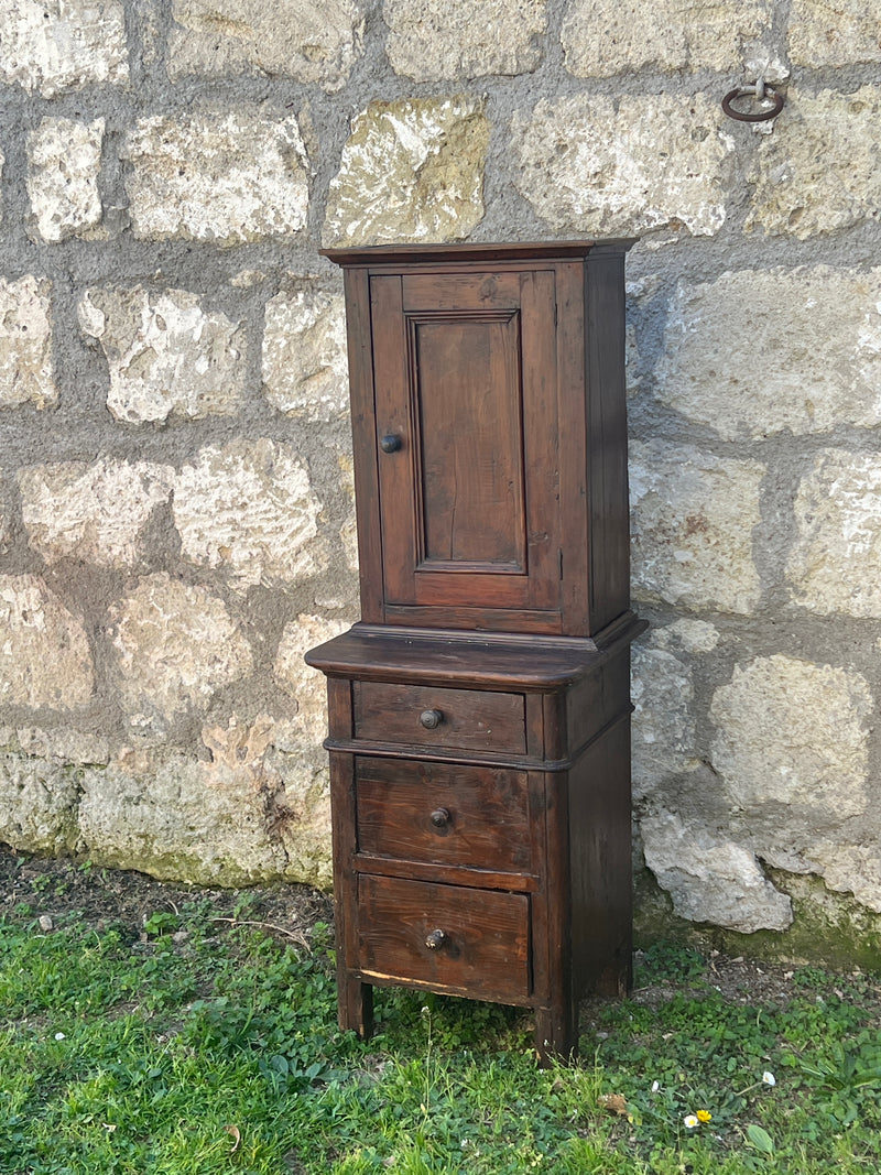 Mobiletto Arte povera anta e cassetti