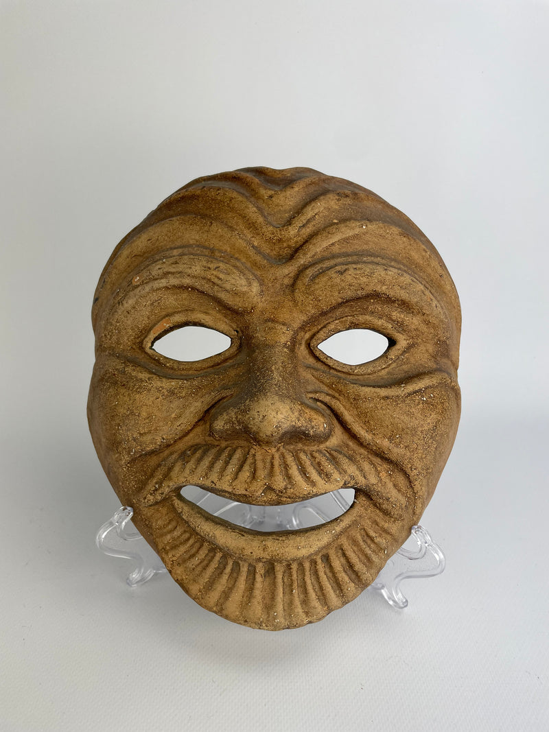 Maschera in terracotta