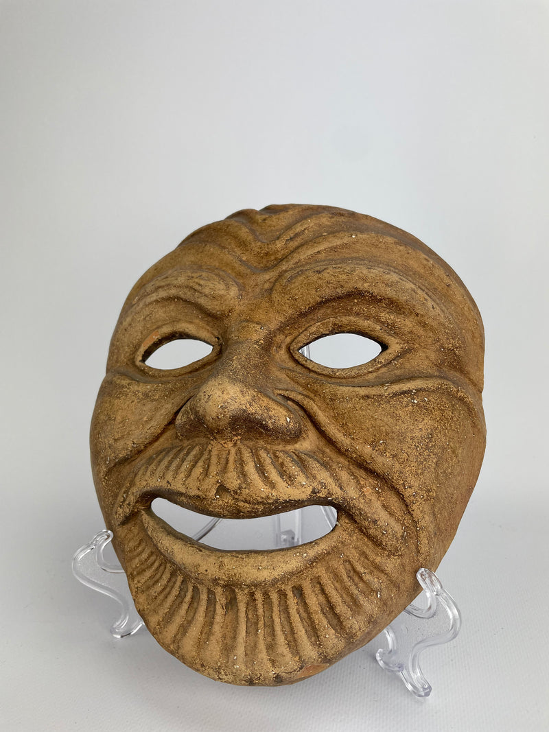 Maschera in terracotta