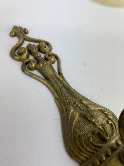 Coppia di Applique in ottone con coppa in vetro