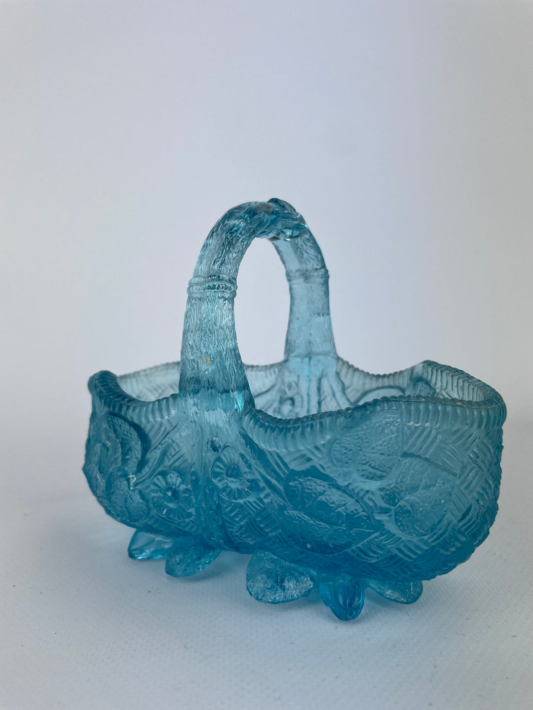 Cestino in vetro azzurro vintage
