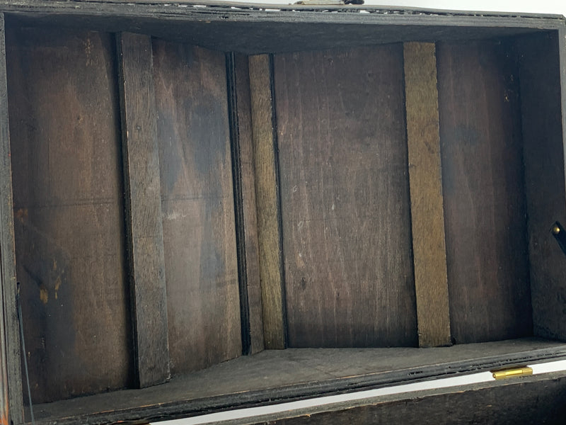 Baule indiano in legno e vimini