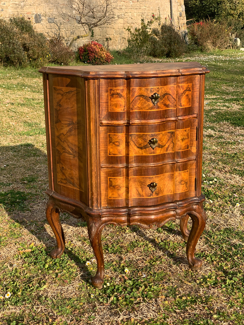 Comodino stile chippendale