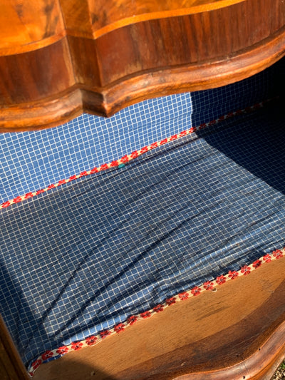 Comodino stile chippendale