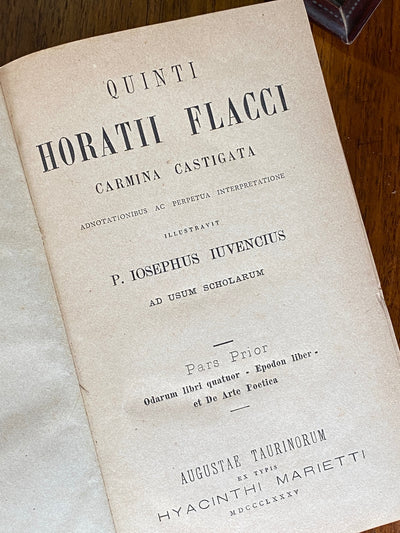 Libro Carmina Castigati, Quinti Horatii Flacci Hyacinthi Marietti 1885.