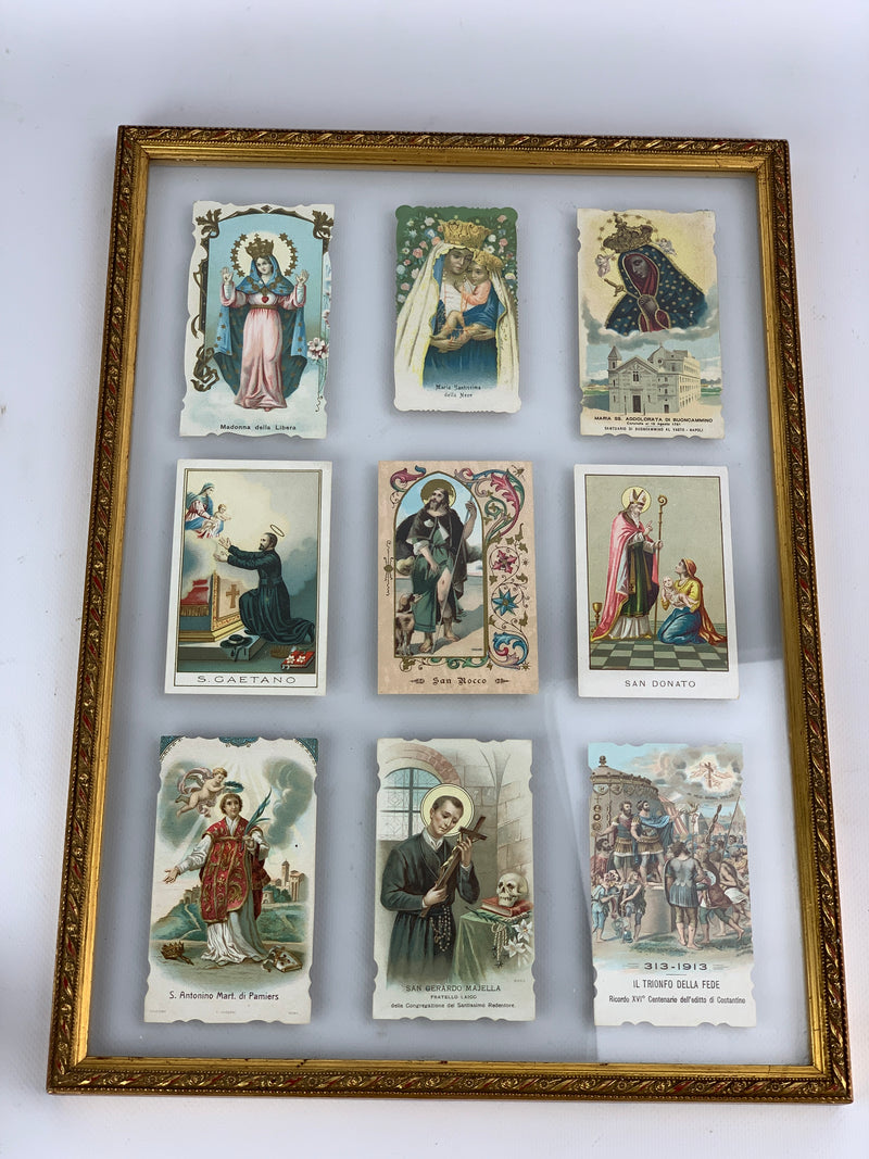 Collezione di santini incorniciata