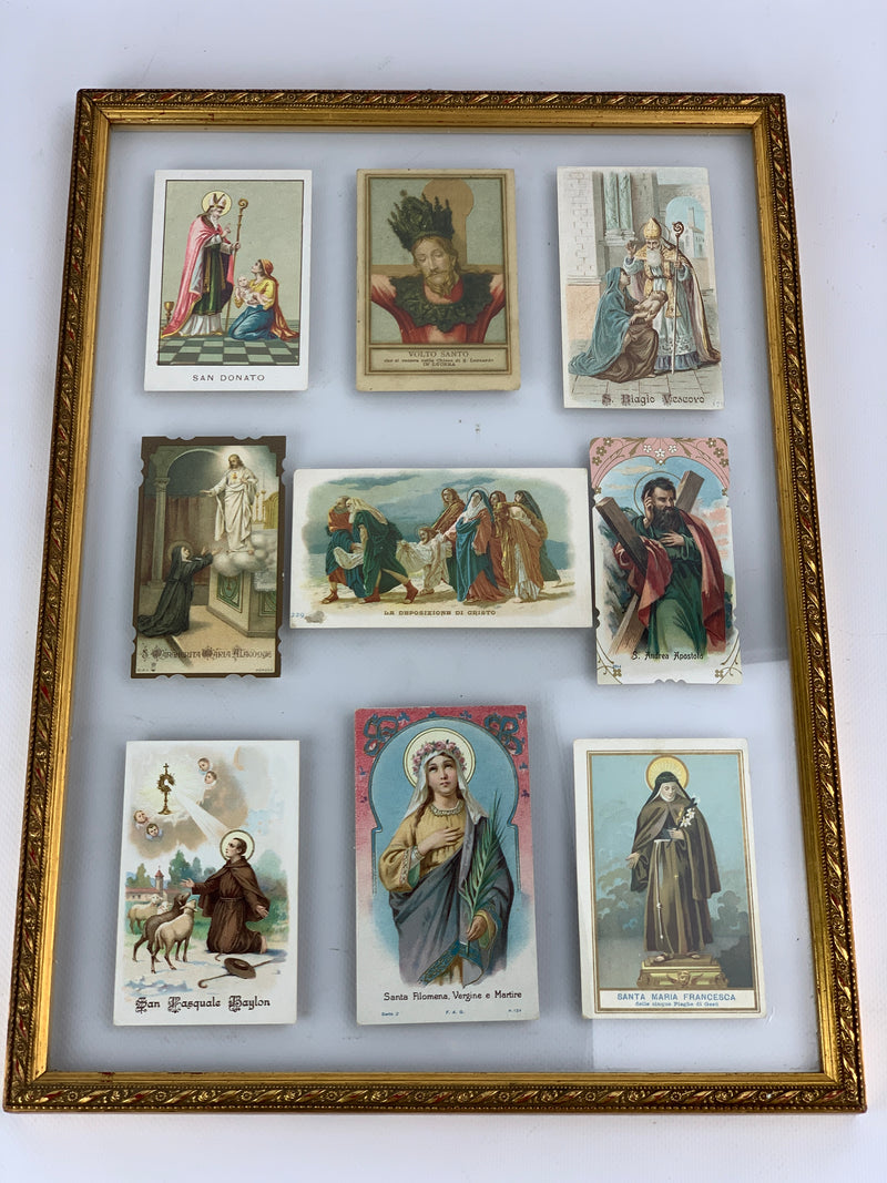 Collezione di Santini incorniciata