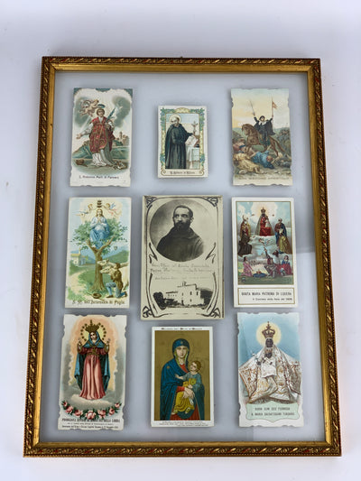 Collezione di Santini incorniciata