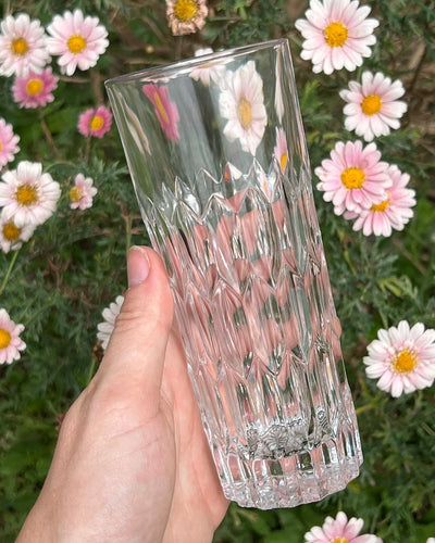 Set di sei bicchieri da bibita vintage in cristallo lavorato.