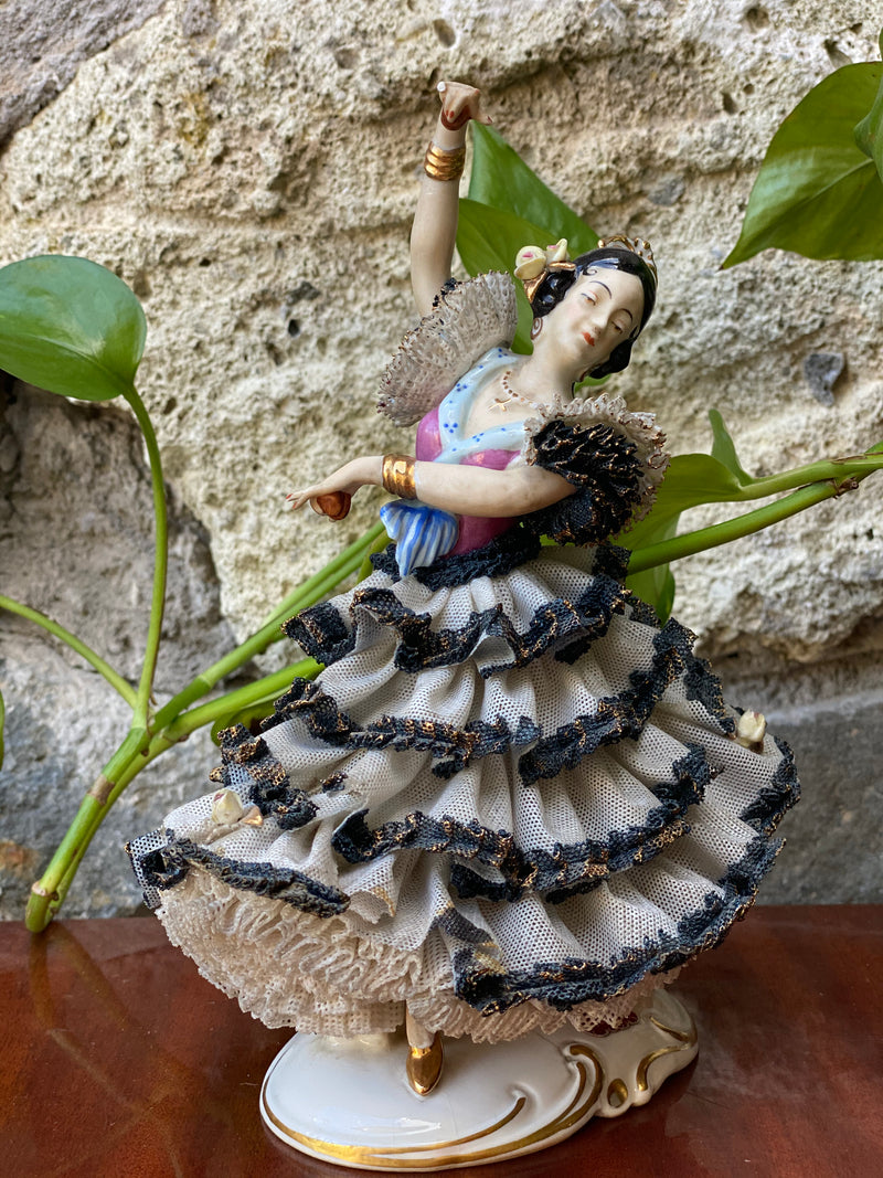 Statuina a forma di ballerina di Flamenco "Carmen" in porcellana Alka Dresdenv
