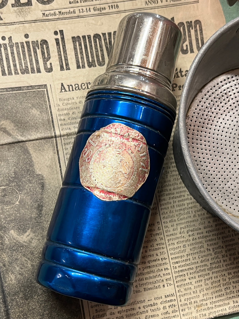 Thermos in allumino blu della Standard Cusano Milanino realizzato negli anni &